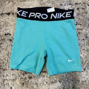 Nike Pro Teal Compression Shorts girls size XL